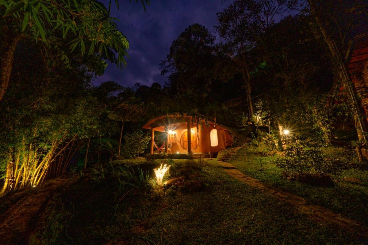 Aya Natural Udumbanshola Exterior foto